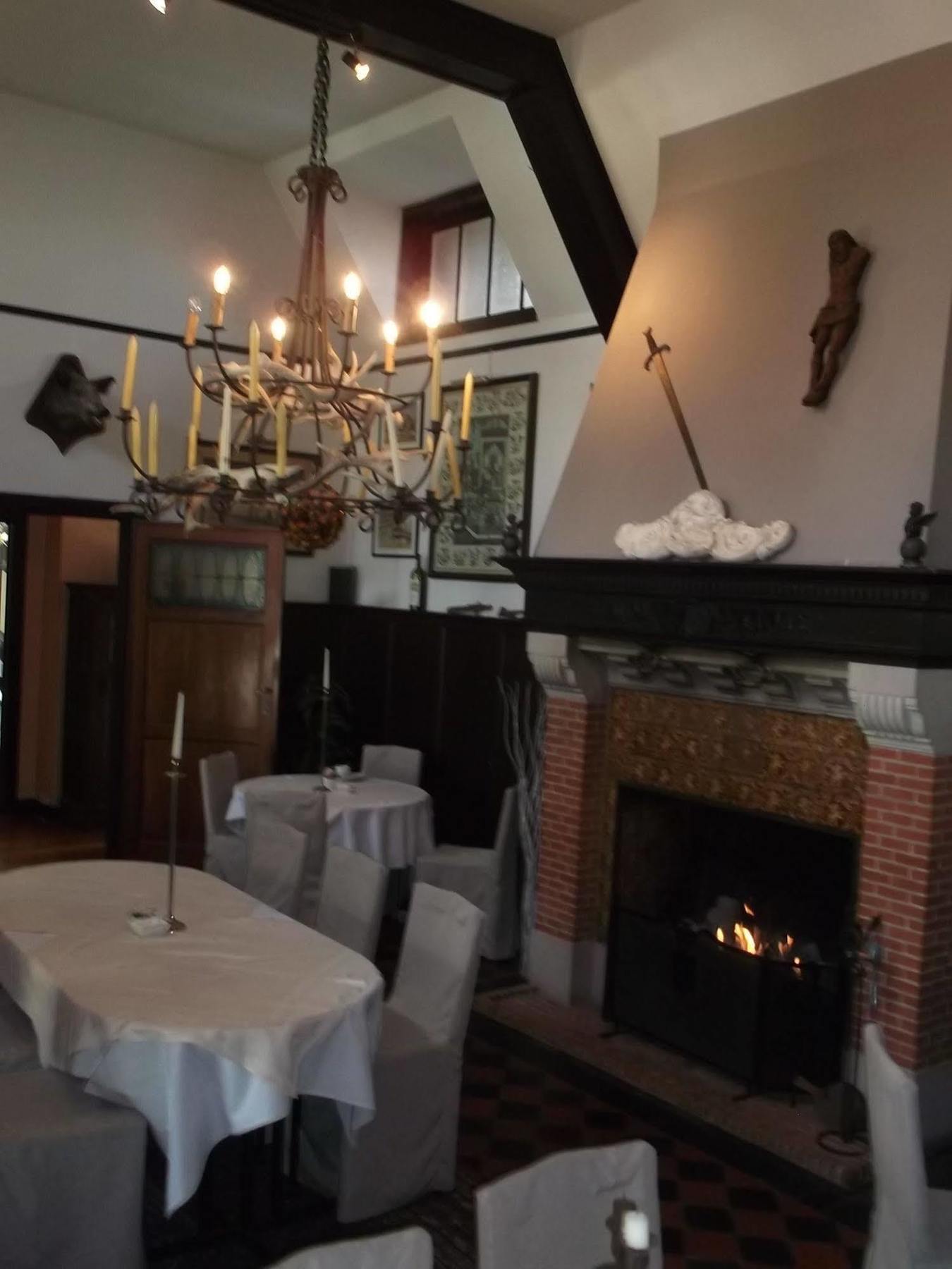 Hotel Kasteelhof 'T Hooghe Ипр Экстерьер фото